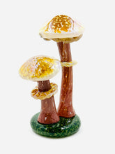 Load image into Gallery viewer, Mushroom Sculpture