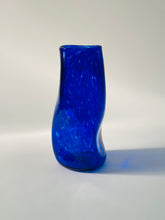 Load image into Gallery viewer, Stance Flower Vase