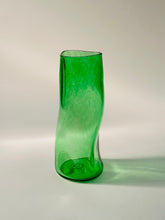 Load image into Gallery viewer, Stance Flower Vase