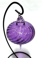 Load image into Gallery viewer, Classic Christmas Ornament